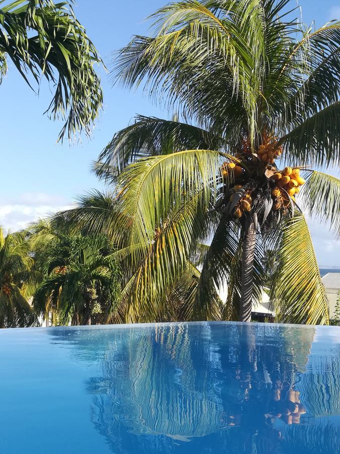 Villa Les Nereides Le Moule Luaran gambar